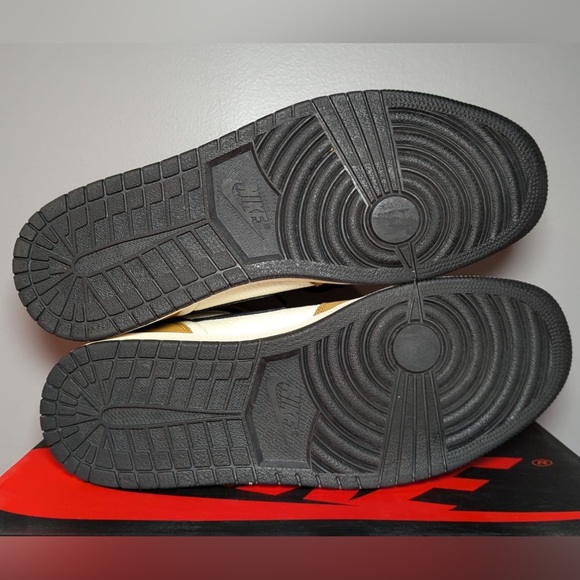 Size 12 - Jordan 1 Retro High OG Rookie of the Year 2018 - Picture 4 of 8